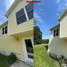 Hardie-Plank-Siding-House-Wash-in-Warrenton-MO 1